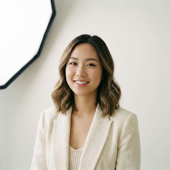 黄色仓库摄影师